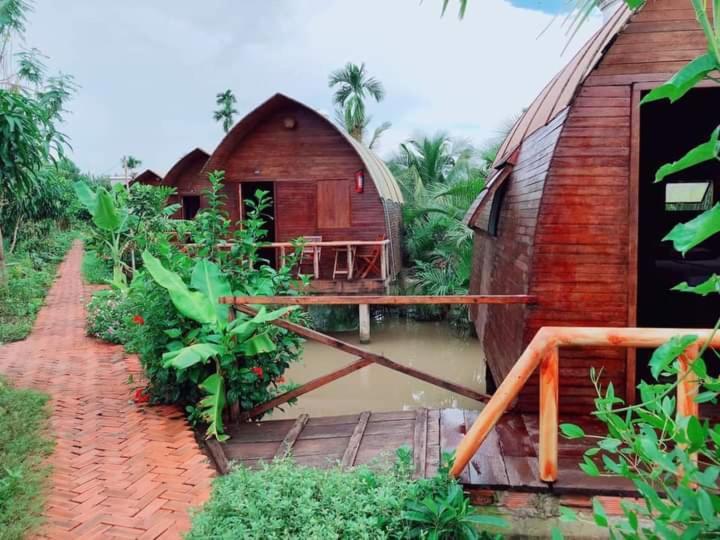 Hong Thai River Side Homestay Ben Tre Exterior photo