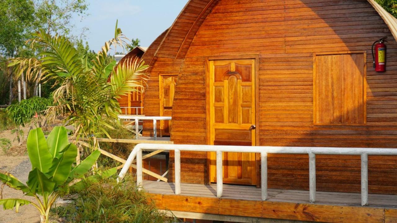 Hong Thai River Side Homestay Ben Tre Exterior photo
